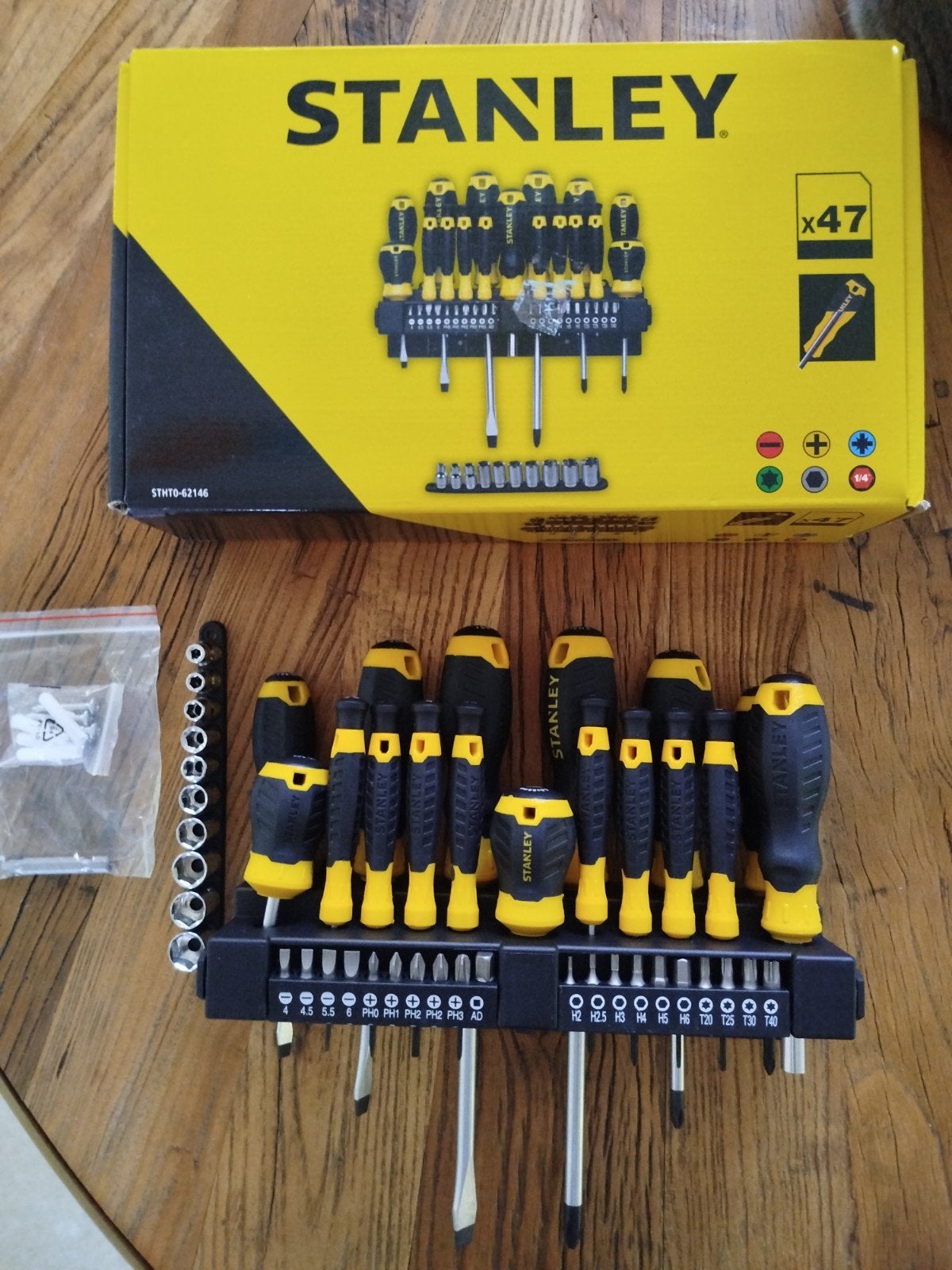 Nieuwe Stanley schroevendraaierset 47-delig STHTO-62146, Ophalen of Verzenden, Nieuw, Gereedschapsset, Stanley