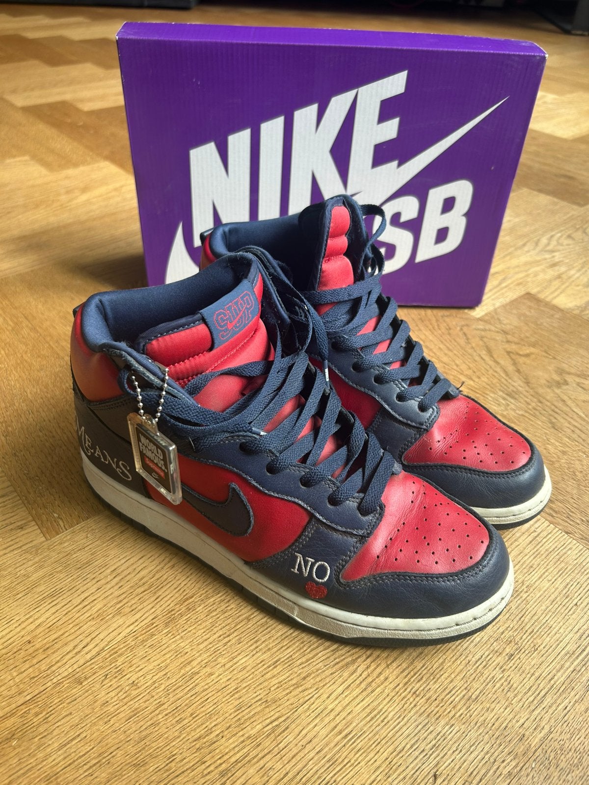 Nike sb dunk high supreme by any means navy maat 43, Overige kleuren, Ophalen of Verzenden, Sneakers of Gympen, Zo goed als nieuw