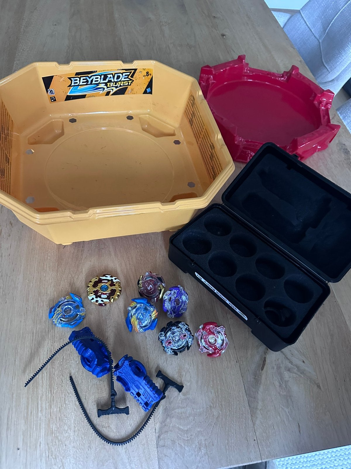 Beyblades, Ophalen of Verzenden, Zo goed als nieuw
