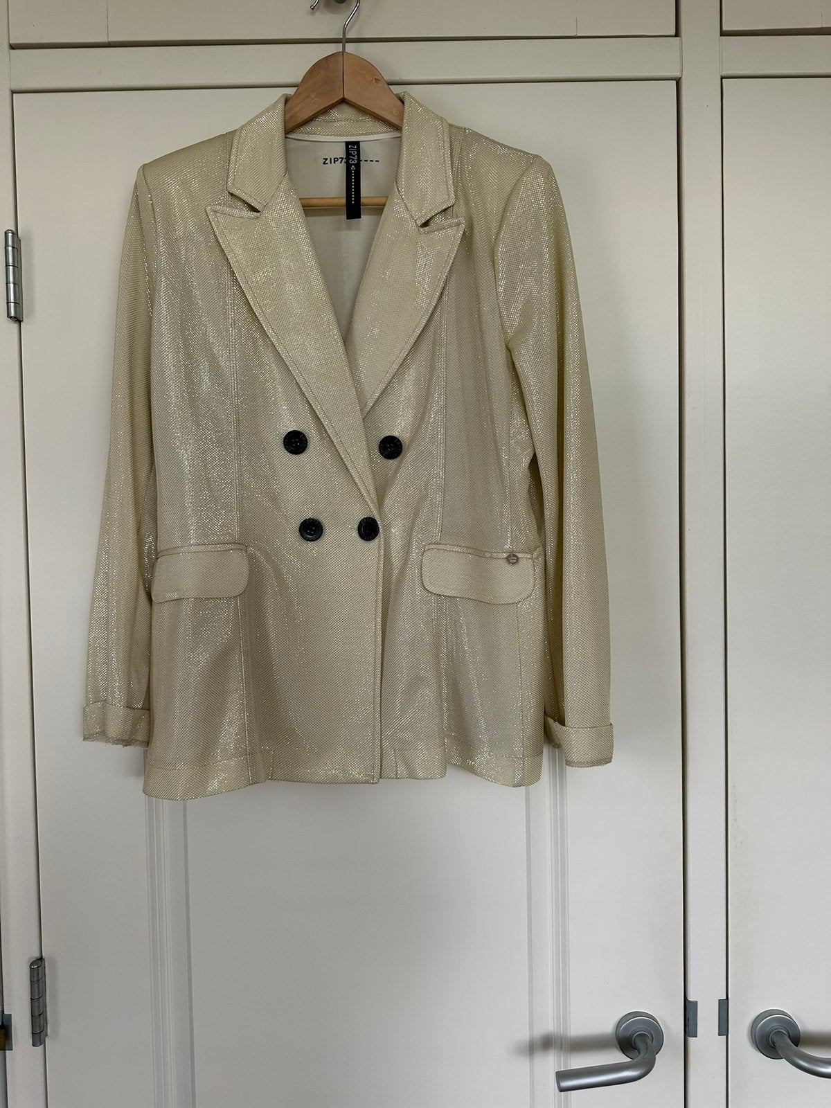Zip73 tweedelige set goudkleurig | colbert & top maat 40, ZIP73, Ophalen of Verzenden, Zo goed als nieuw