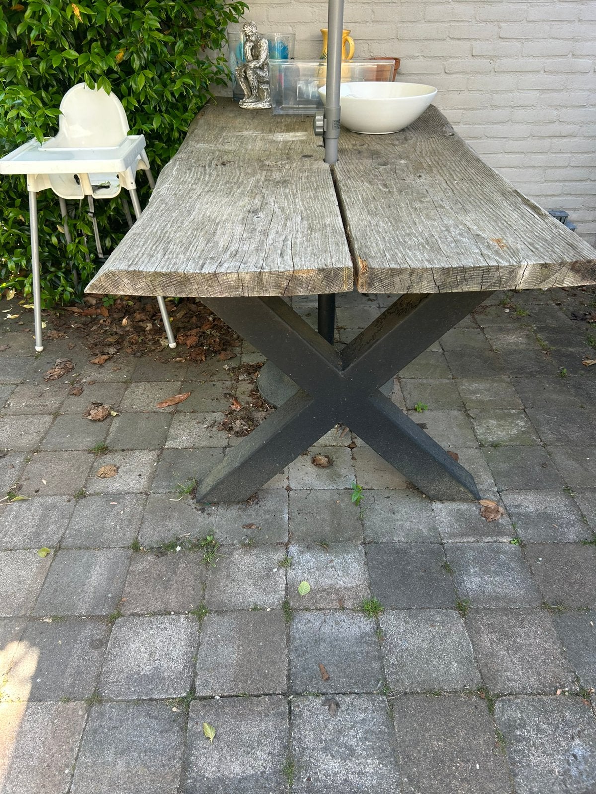 Boomstam tuintafel met stalen poten, Tuin en Terras, Ophalen, Gebruikt, Rechthoekig, Hout