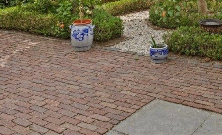 Complete partij ~60m2 gebruikte tuinbestrating: klinkers & t, Tuin en Terras, Ophalen, Klinkers, Zo goed als nieuw, Natuursteen