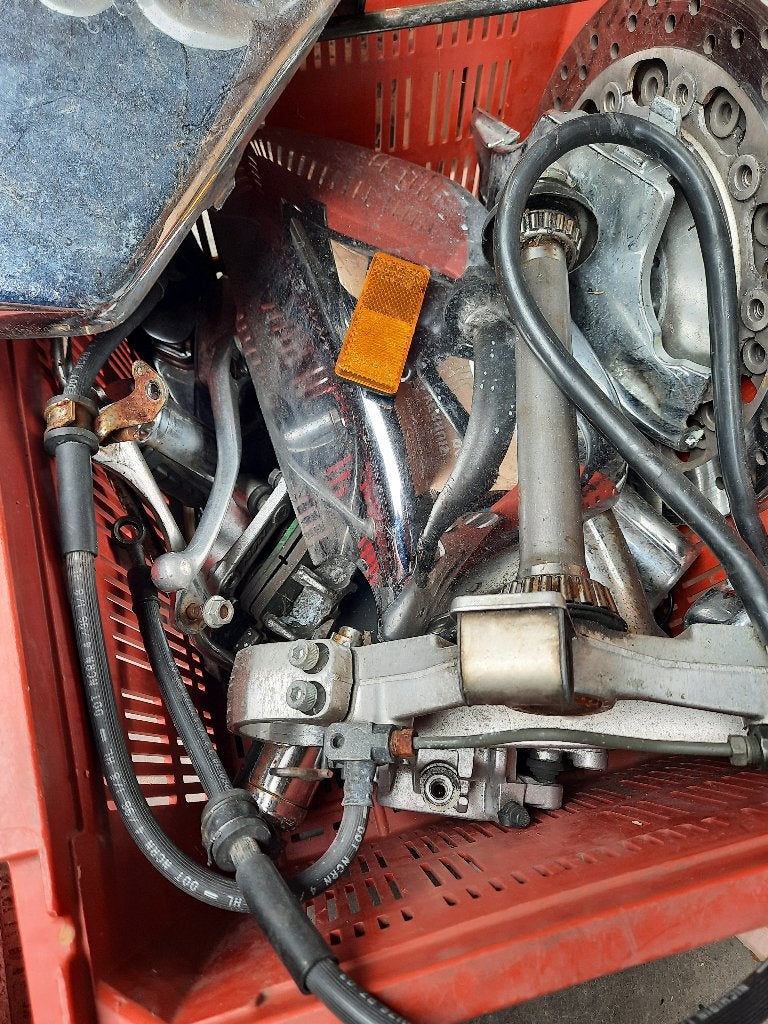 Krat met onderdelen voor de Honda Valkyrie 1500, Ophalen, Gebruikt