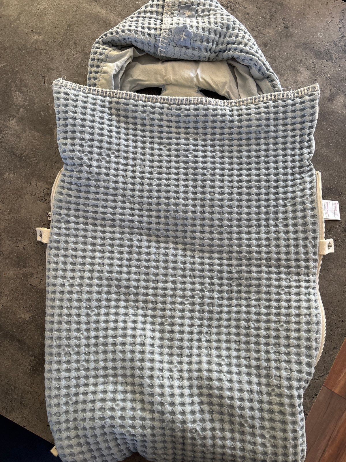 Koeka dekentje/slaapzakje voor Maxi-Cosi - Zo goed als nieuw, Ophalen, Koeka, Zo goed als nieuw, Grijs