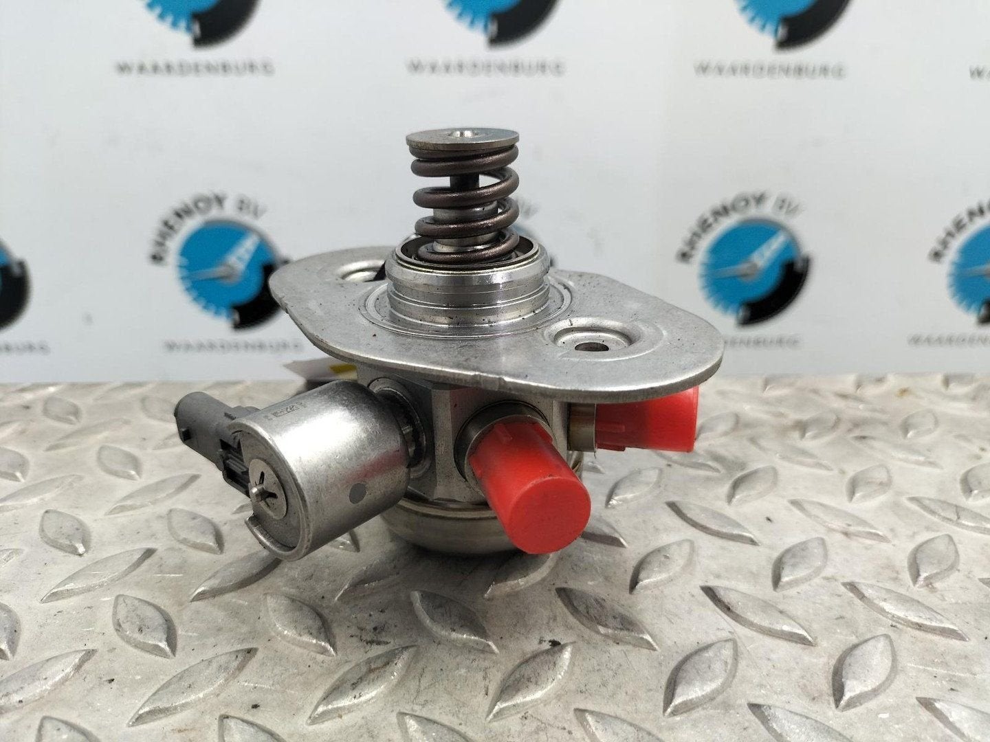 BMW 3 SERIES BRANDSTOF POMP VOOR DE RAIL (HOGE DRUK) 2016, Ophalen of Verzenden, Gebruikt, Stiba lid