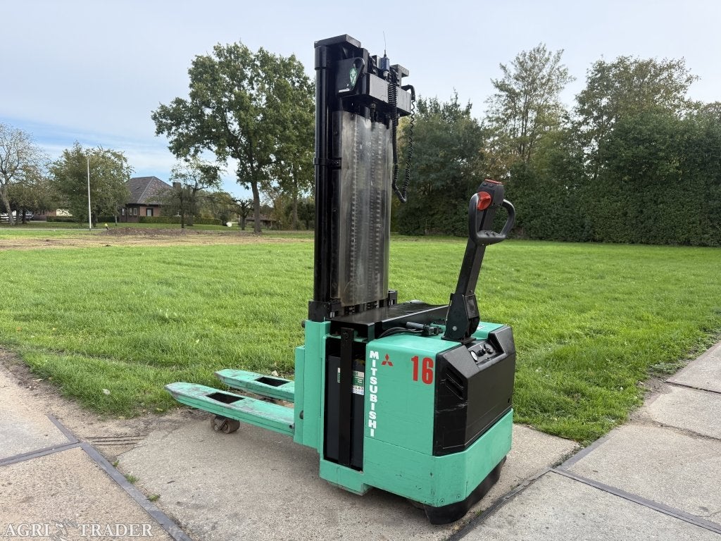 Mitsubishi Stapelaar 3-delig / triplo mast + initiële heffin, Info@vanbeurdenheftrucks.nl, Heftruck, Ophalen of Verzenden, 1000 tot 2000 kg