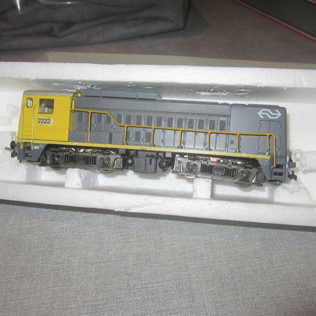 locomotief Roco 2222, Gebruikt, Ophalen of Verzenden, Roco, Analoog
