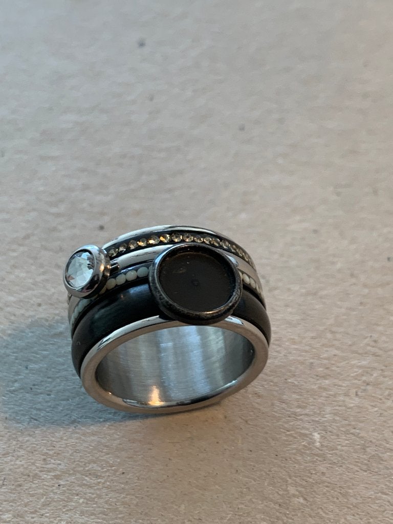 Ring iXXXi maat 18, Sieraden, Tassen en Uiterlijk, Ringen, Gebruikt, Ophalen of Verzenden, 17 tot 18, Dame
