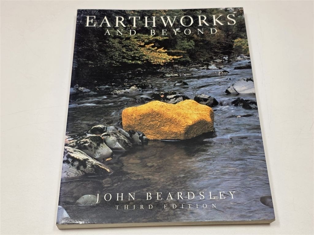 Earthworks and Beyond — Contemporary Art in the Landscape, Ophalen of Verzenden, Gelezen, Vogels