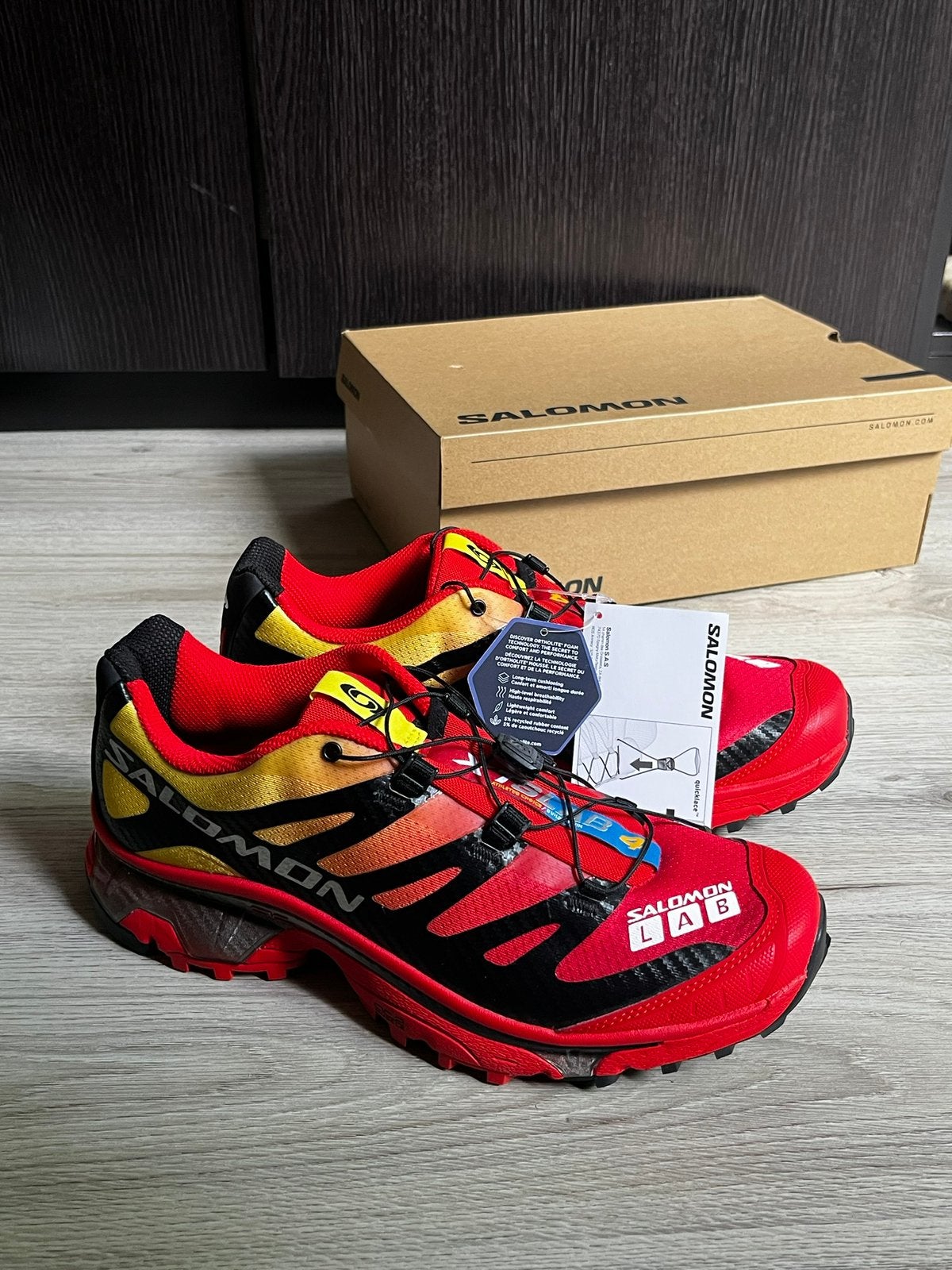 Salomon XT 4 OG Fiery Red nieuw, Ophalen of Verzenden, Nieuw, Overige kleuren, Sneakers of Gympen