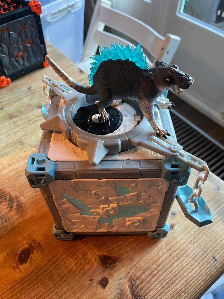 schleich ELDRADOR CREATURES BattleCave ijsrat 42676, Verzamelen, Speelgoed, Ophalen of Verzenden, Zo goed als nieuw
