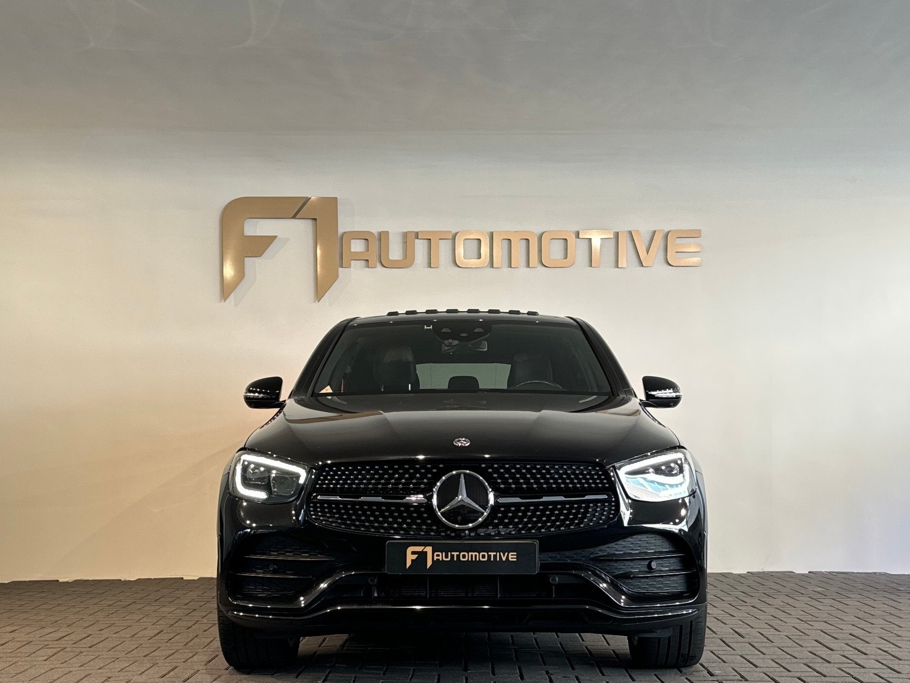 Mercedes-Benz GLC-klasse Coupé 300 4M AMG Pano|Memory|Trekh, Auto's, Automaat, Dealer onderhouden, Gebruikt, 4 cilinders