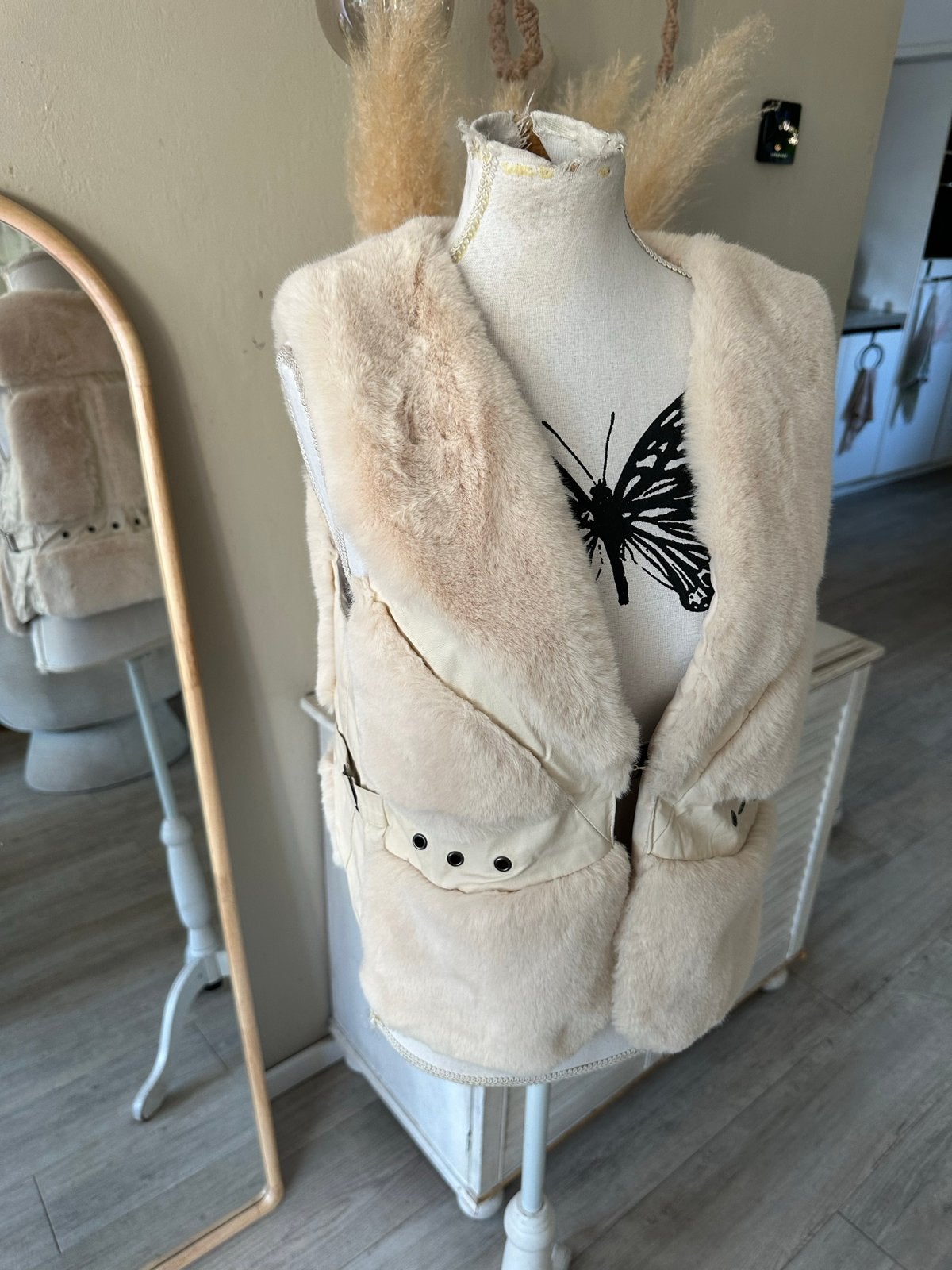 Nü Denmark faux fur gilet maat s, Ophalen of Verzenden, Zo goed als nieuw, Maat 38/40 (M), Beige