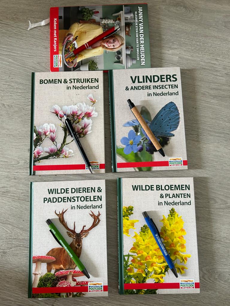 Boeken bijna gratis met cadeau gratis erbij, Boeken, Ophalen, Zo goed als nieuw, Natuur algemeen