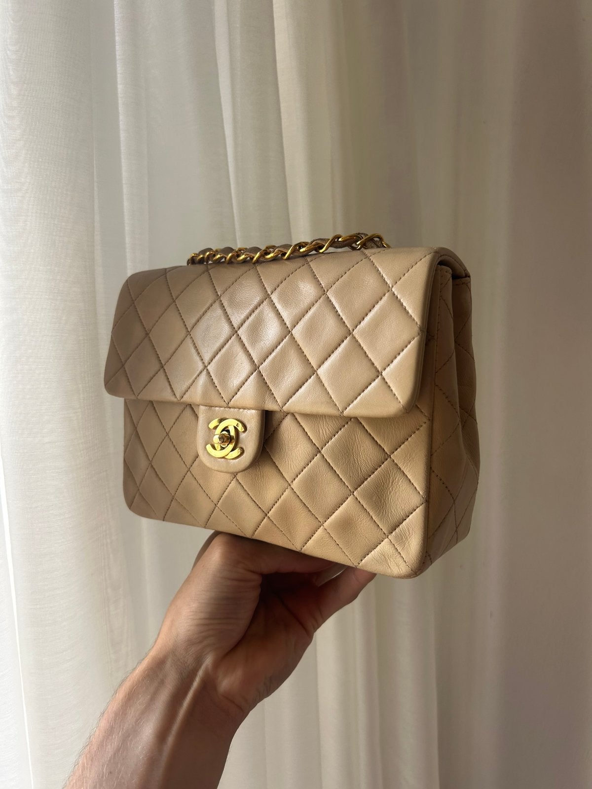 Chanel Mini Classic Square Flap Beige, Ophalen of Verzenden, Zo goed als nieuw