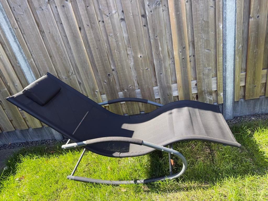 2 leuke schommel ligbedjes, Ophalen, Gebruikt