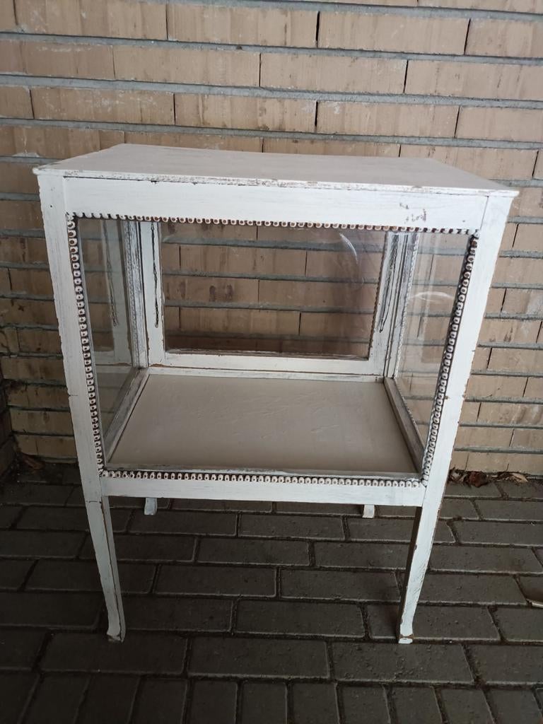 Wit houten vitrinekastje met glazen zijkanten, Ophalen of Verzenden