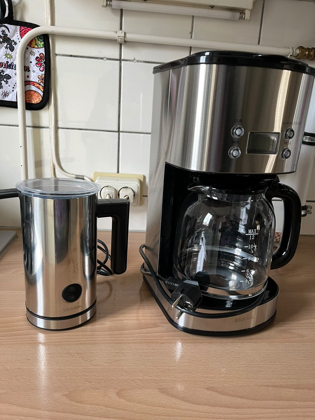 Koffiezetapparaat en melkopschuimer, Ophalen, Gebruikt