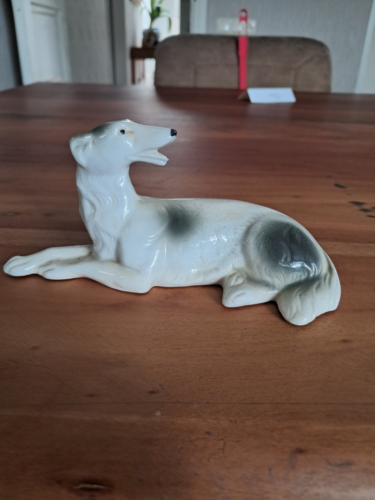 Prachtige porseleinen hazewindhond beeldje, Antiek en Kunst, Ophalen of Verzenden