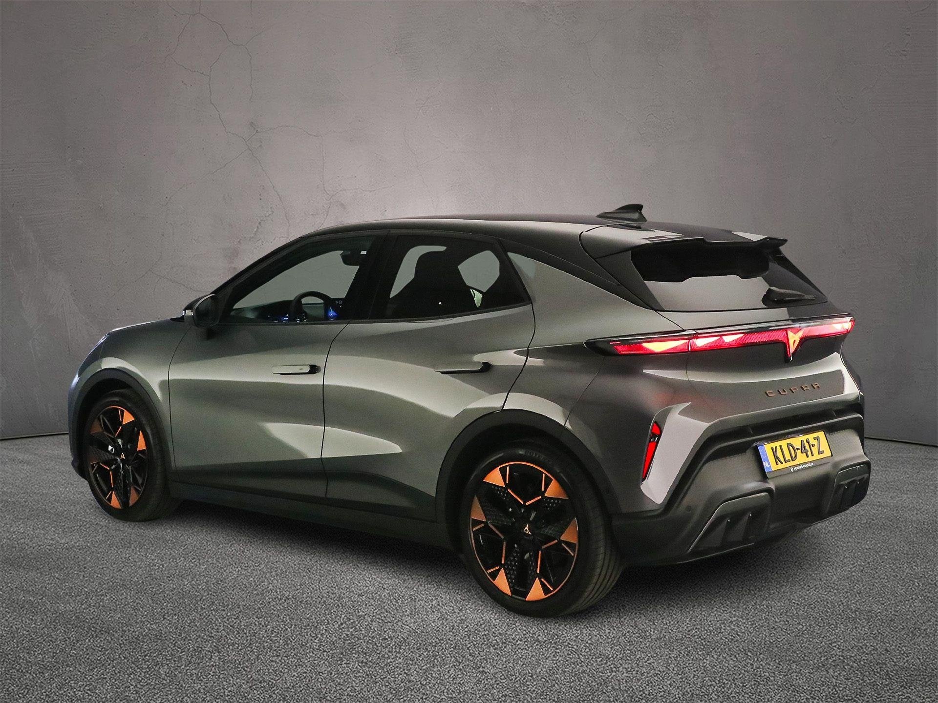 CUPRA Raval Performance First Edition 211pk Automaat Adaptiv, Auto's, Overige modellen, Overige kleuren, 24 min, Alcantara