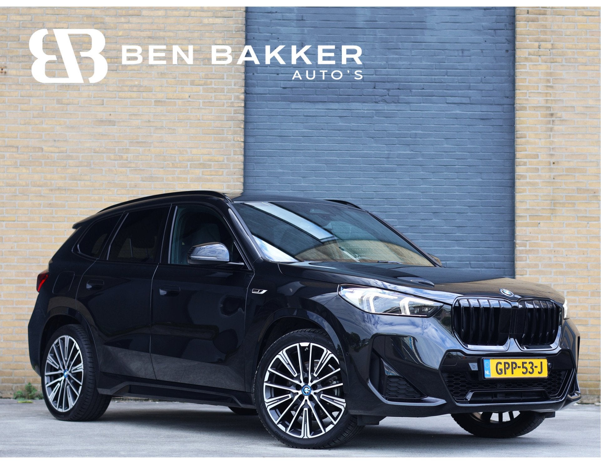 BMW X1 xDrive30e M Sport | 20" Individual 869I | Driving Ass, Auto's, Dealer onderhouden, Zwart, Leder, Bedrijf