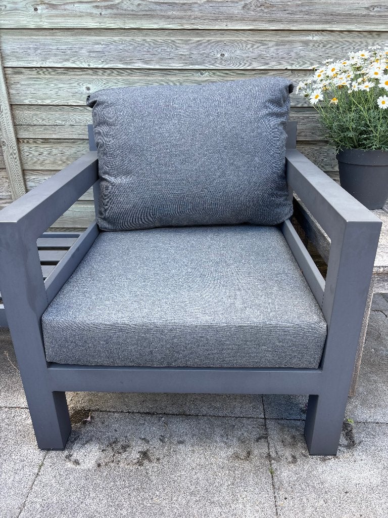 2 x Yoi by Borek Midori lounge fauteuil, Aluminium, Zo goed als nieuw, Loungeset, Stoel