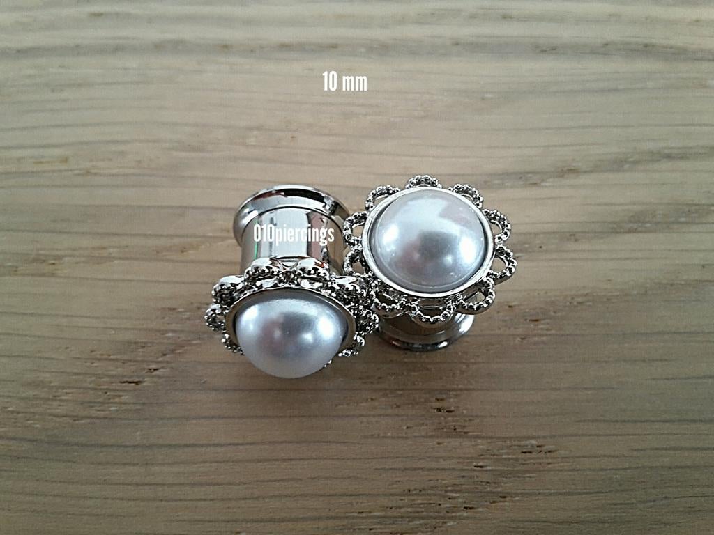 Nieuwe pluggen, tunnels. Witte parel. 10 mm., Ophalen of Verzenden, Zo goed als nieuw, Staal, Oor- of Traguspiercing