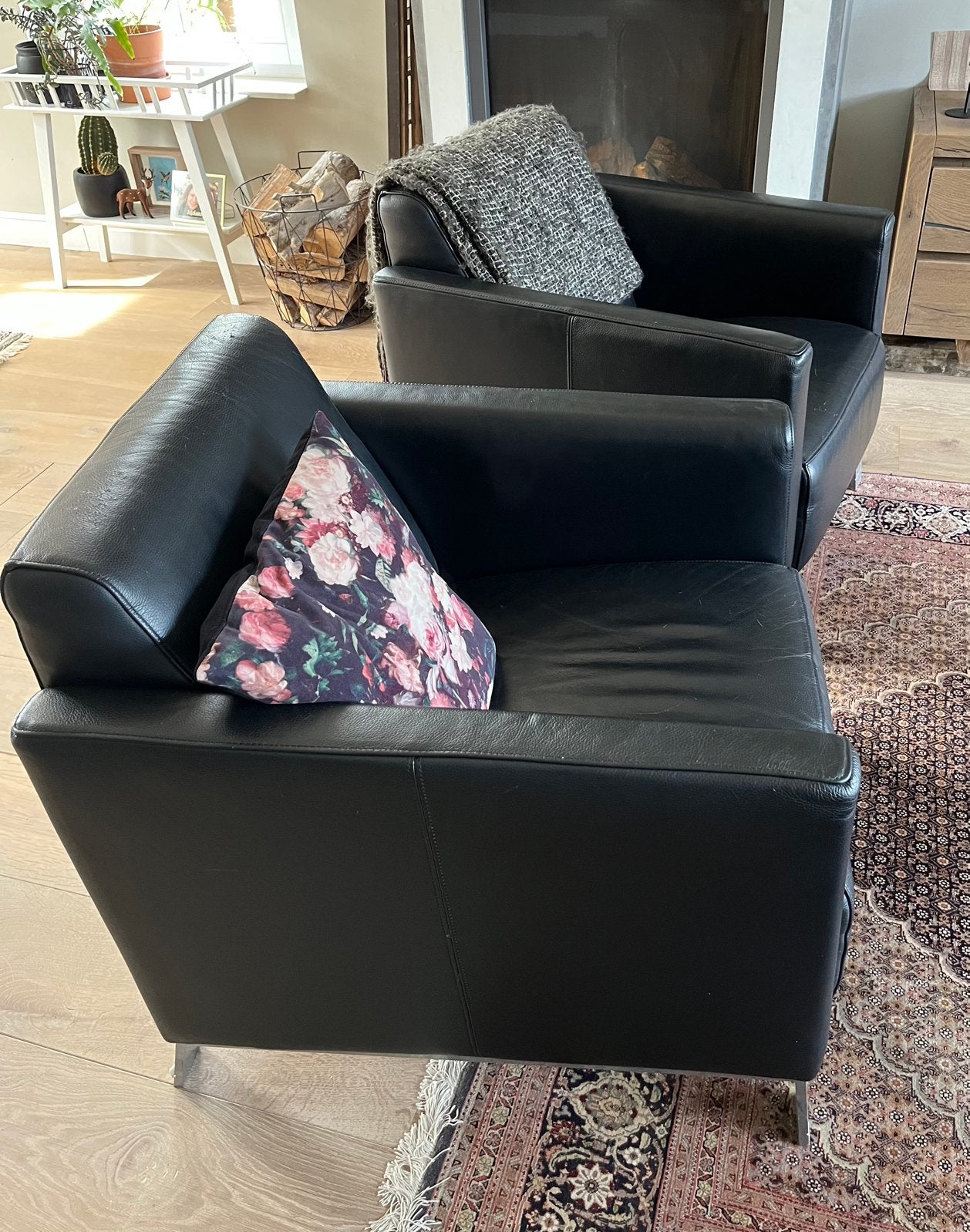 2 zwart lederen fauteuils, Ophalen, Gebruikt, Minder dan 75 cm, Leer