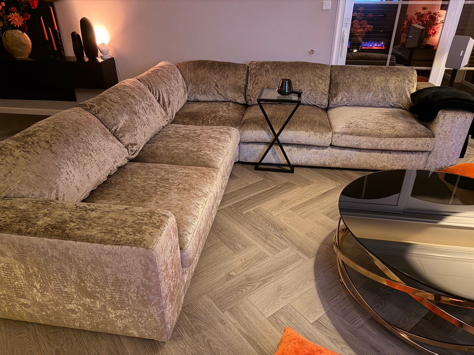 Mooie inboedel bank  en stoelen ect, Ophalen