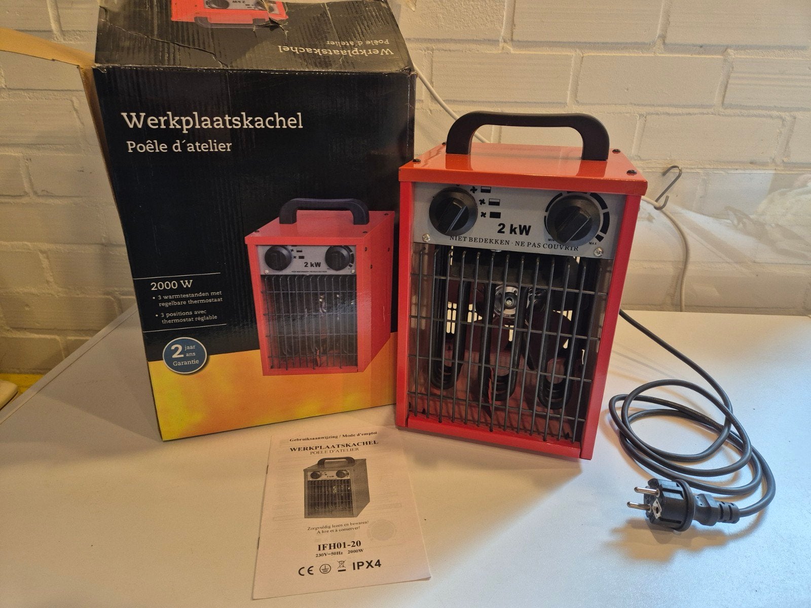 Werkplaatskachel IFH01-20 - 2000W, 230V met handleiding, Ophalen of Verzenden