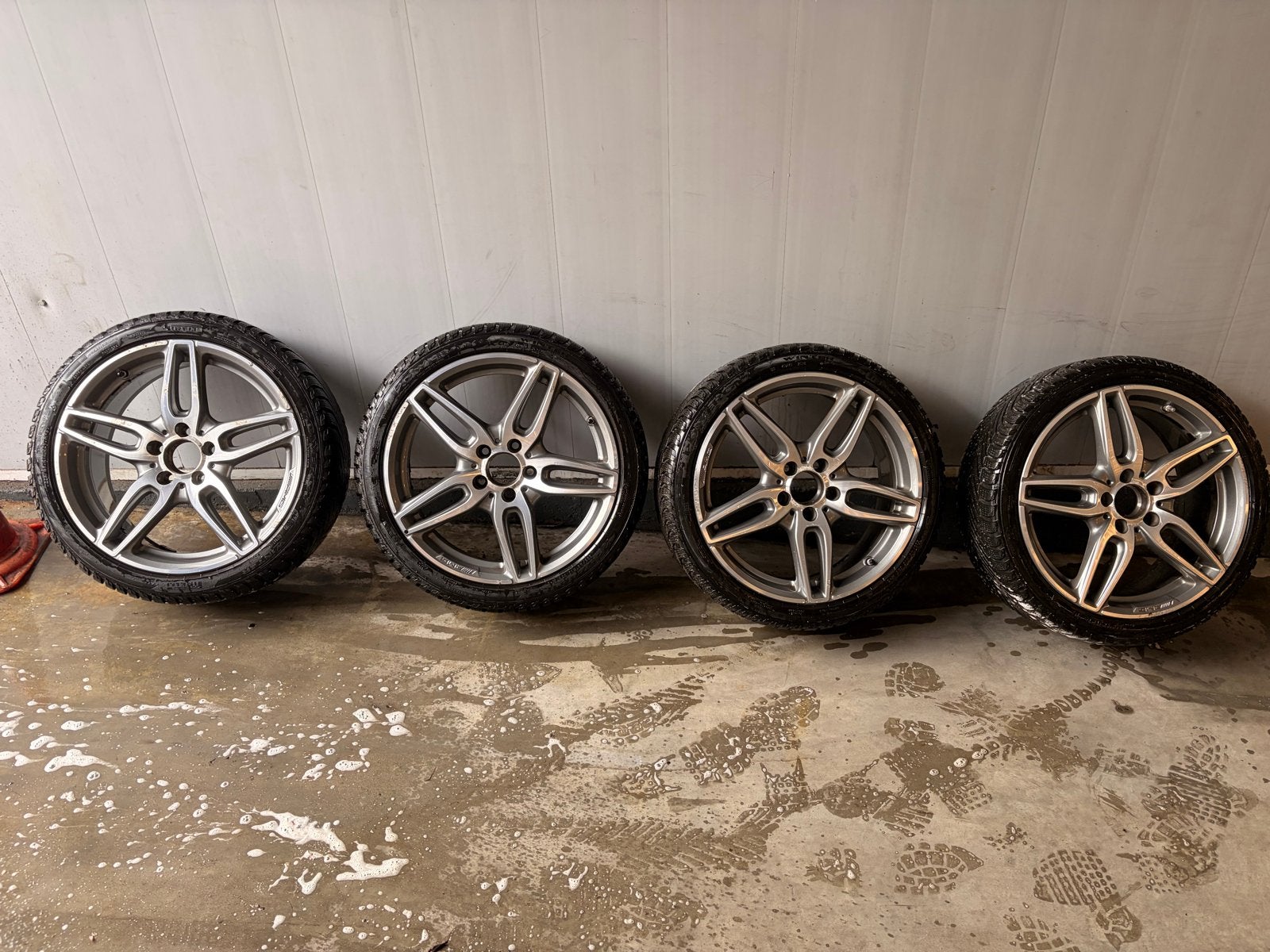 AMG velgen met winterbanden - 18 inch, 18 inch, Gebruikt, Banden en Velgen, Personenwagen