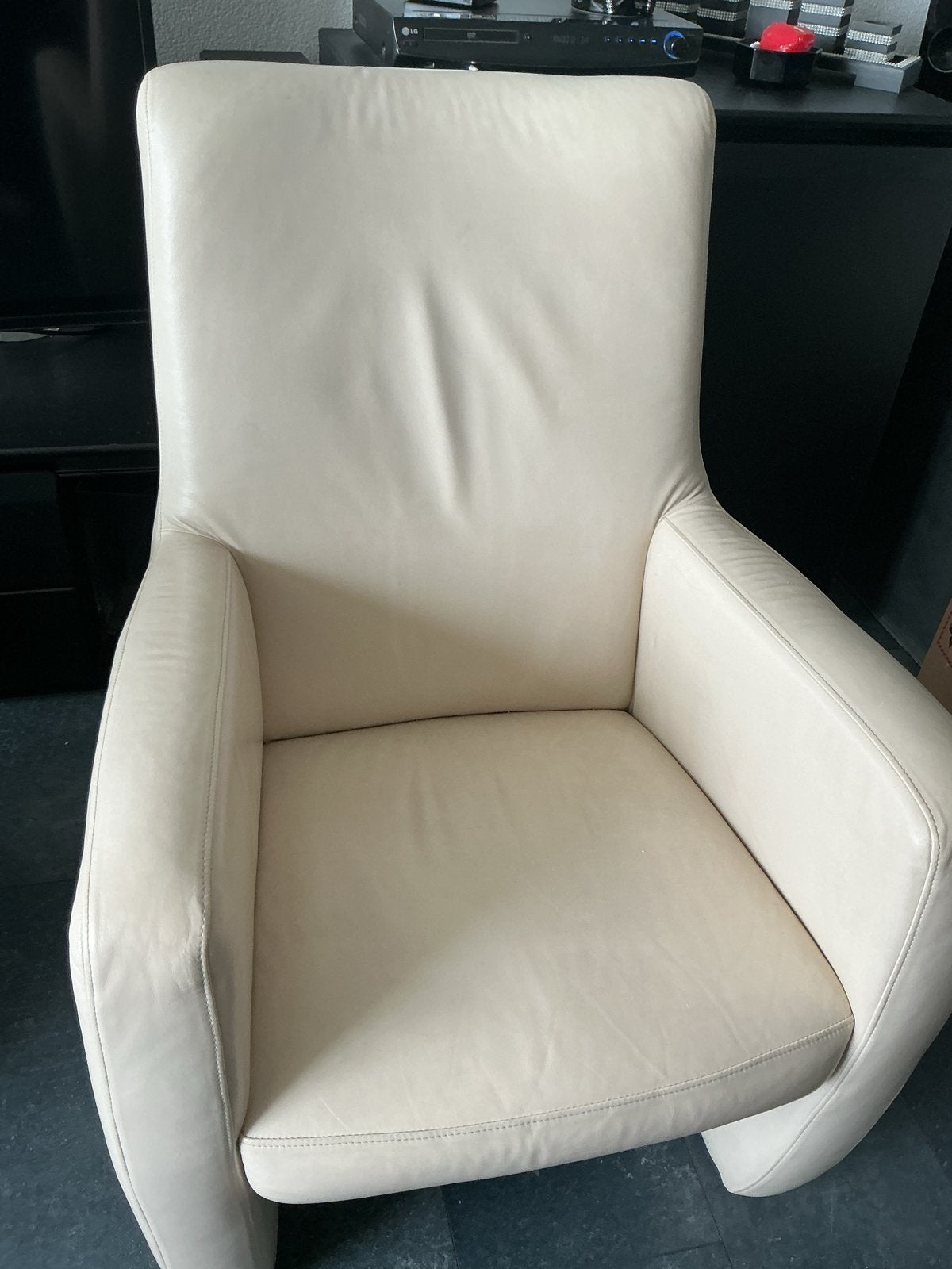Crème fauteuil W. Schillig - Comfortabel en stijlvol, Ophalen, Minder dan 50 cm, Gebruikt, Minder dan 75 cm