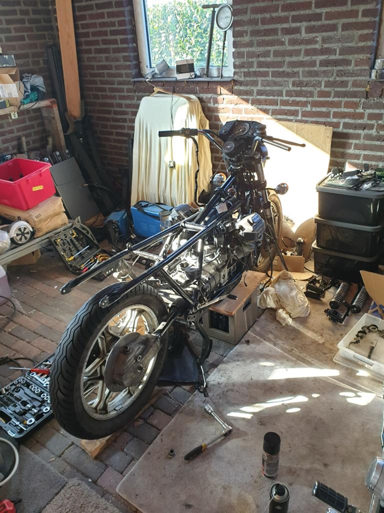 Moto Guzzi 850 T3 (Restauratieproject) met extra onderdelen, Motoren, Ophalen