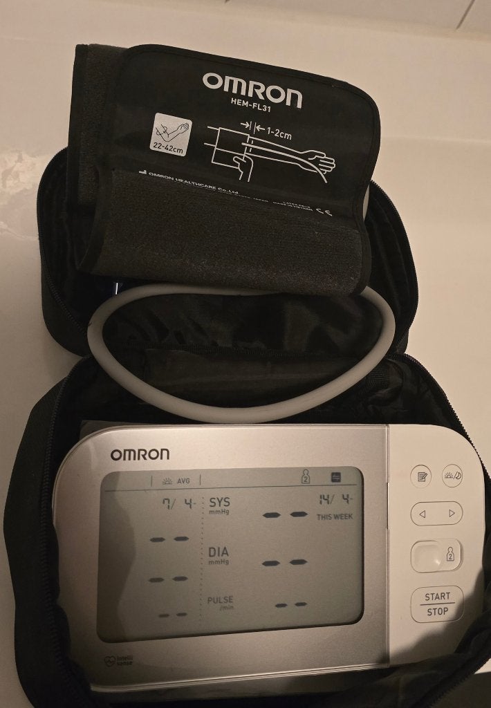 OMRON X7 Smart bloeddrukmeter, Diversen, Ophalen of Verzenden, Zo goed als nieuw