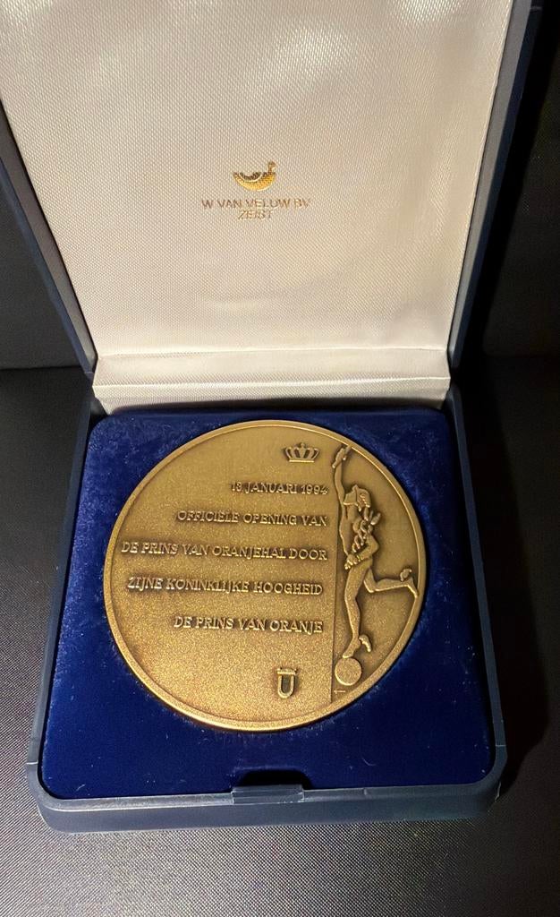 Herdenkingsmedaille Prins van Oranjehal Jaarbeurs 1994, Postzegels en Munten, Penningen en Medailles, Verzenden, Brons, Nederland