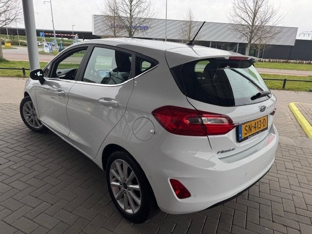 Ford Fiesta 1.0 ECOBOOST TITANIUM 5-DRS. + ECC/APPLE CARPLAY, Voorwielaandrijving, Gebruikt, Euro 6, 580 kg