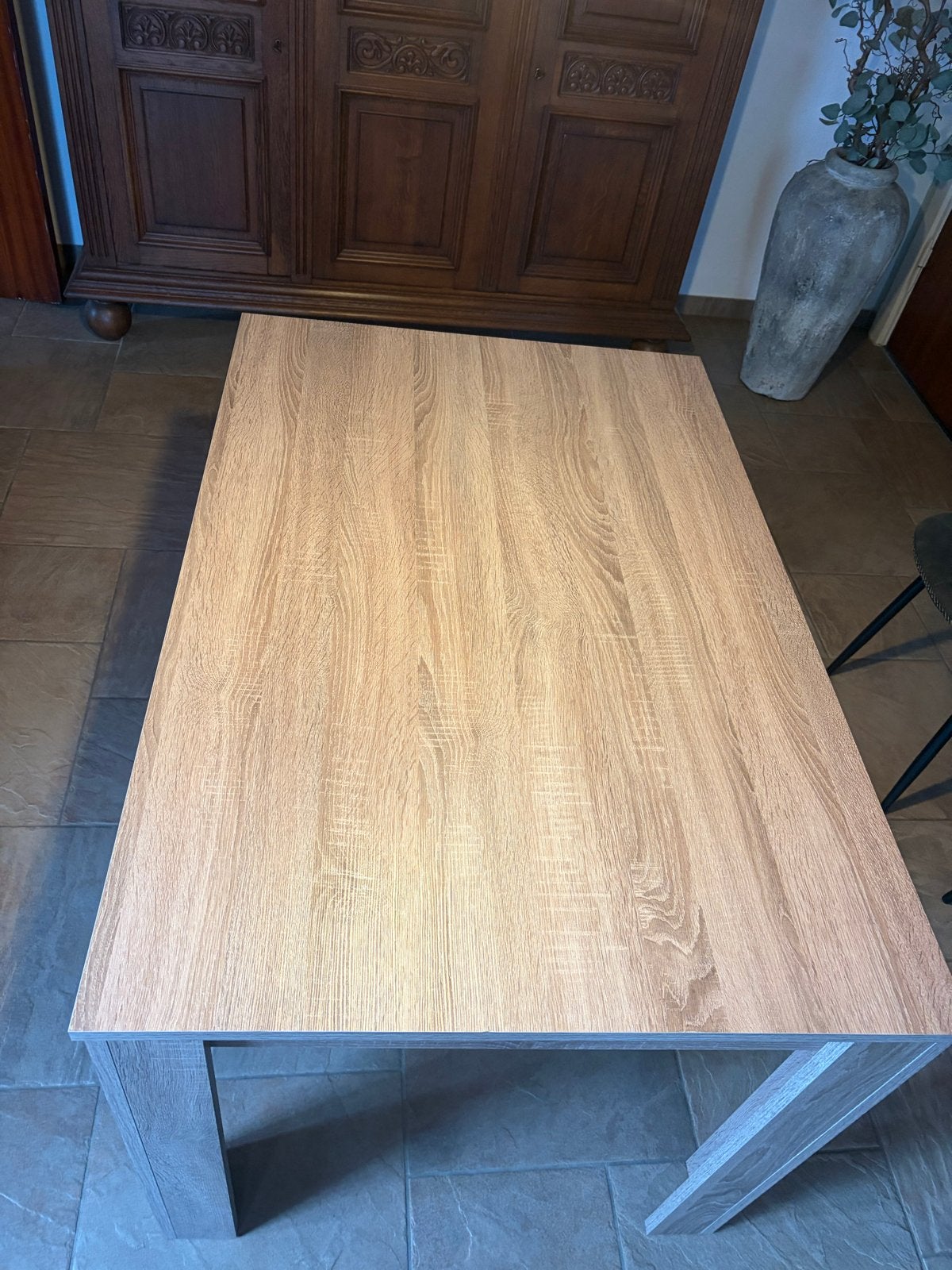Foto 2 van Moderne eettafel in lichte houtkleur