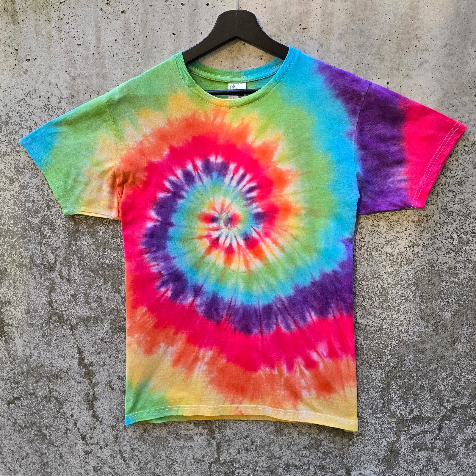 Regenboog spiral tie dye zomer t-shirt unisex maat L, Kleding | Dames, Overige kleuren, Maat 42/44 (L), Nieuw, Ophalen of Verzenden