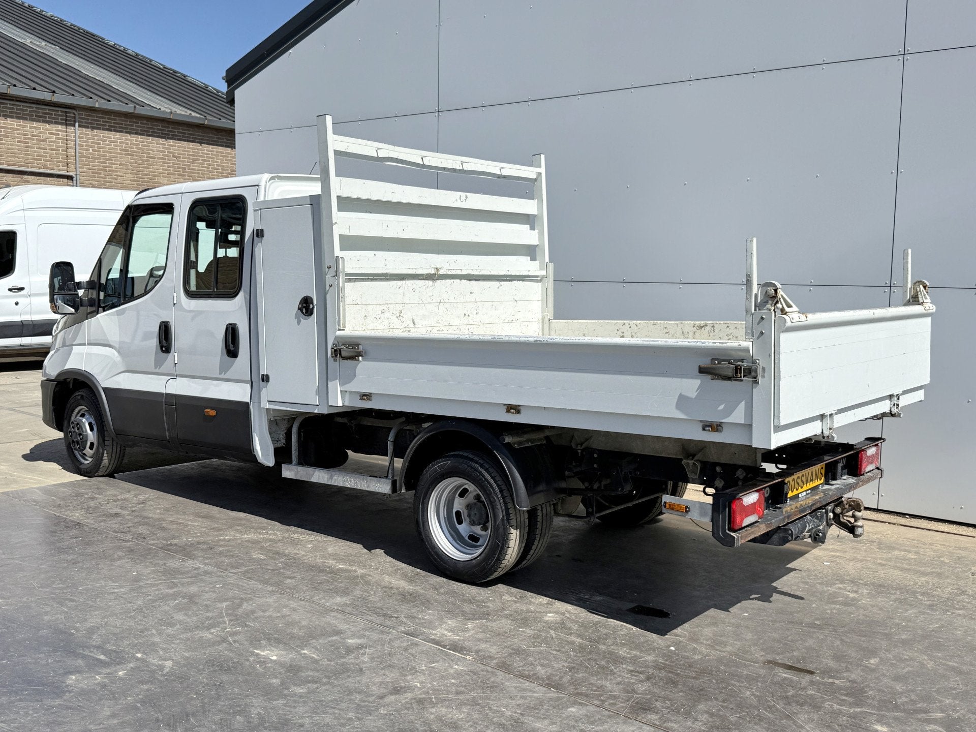 Iveco Daily 35C14 2.3 Kipper Dubbele Cabine Dubbellucht 3,5t, 13 km/l, Gebruikt, Zwart, Iveco