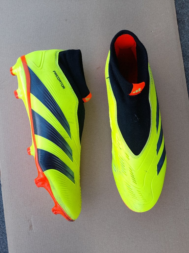 Adidas Predator maat 43-44, Maat XS of kleiner, Ophalen, Schoenen