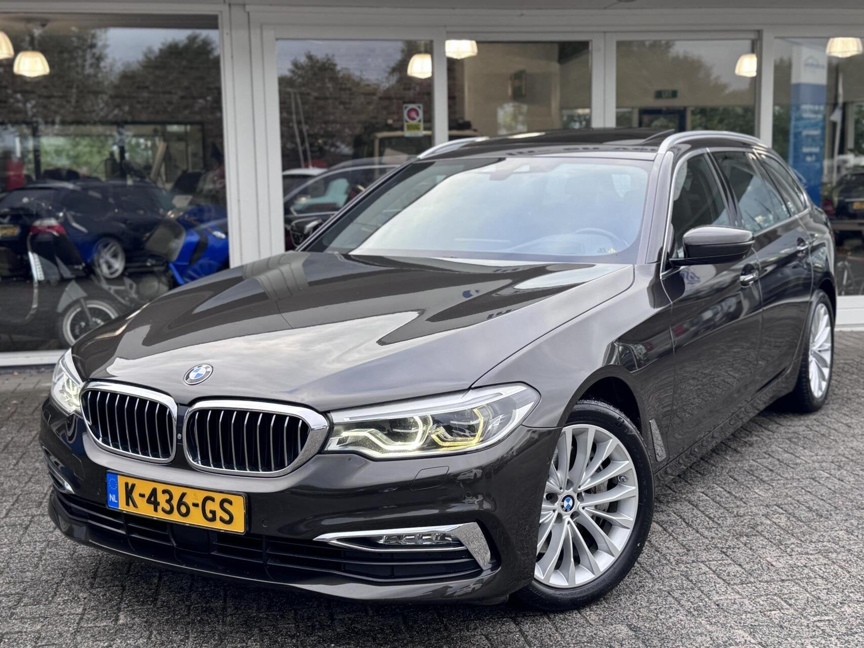 BMW 5-serie Touring 540i 6 cilinder 340pk xDrive High Execut, Automaat, Dealer onderhouden, Gebruikt, Euro 6
