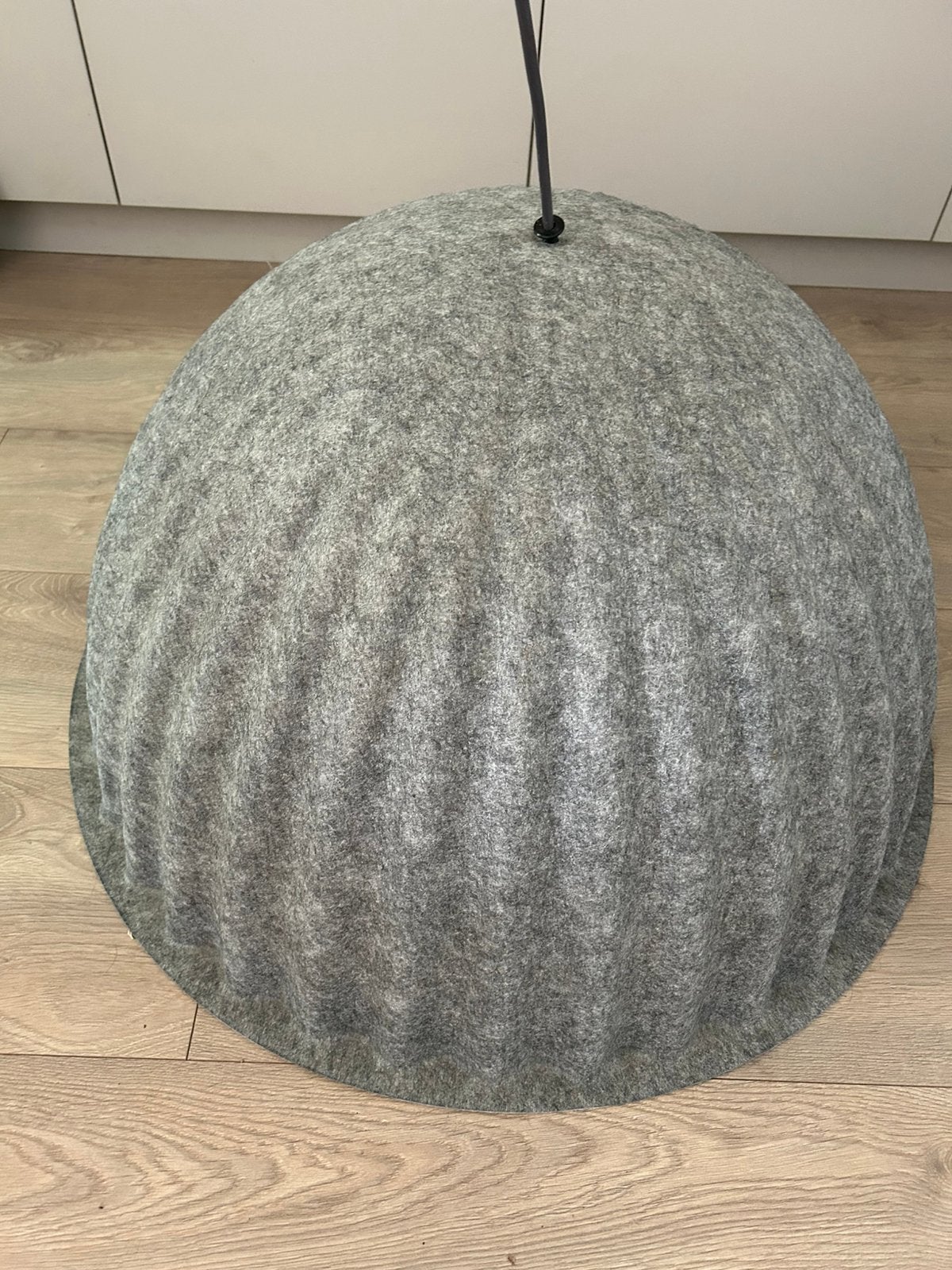 Muuto Under The Bell Hanglamp Grijs, Ophalen, Gebruikt, Overige materialen, E27 (groot)
