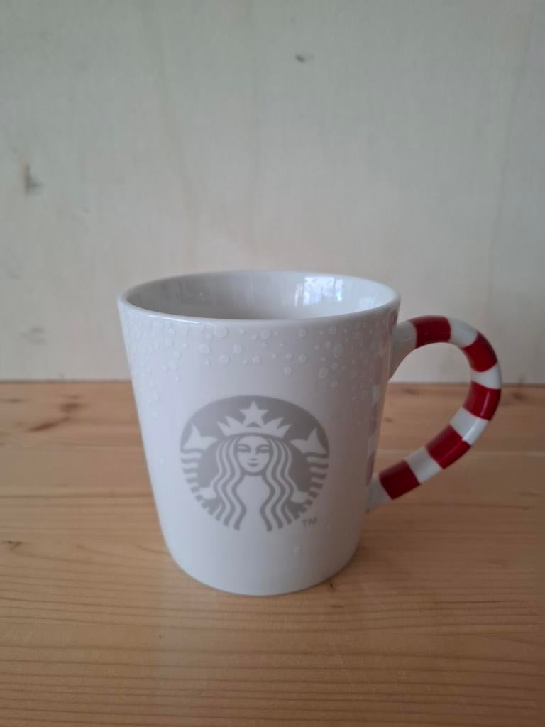 Starbucks kerstmok, Huis en Inrichting, Keuken | Servies, Ophalen of Verzenden, Zo goed als nieuw, Overige stijlen, Kop(pen) en/of Schotel(s)