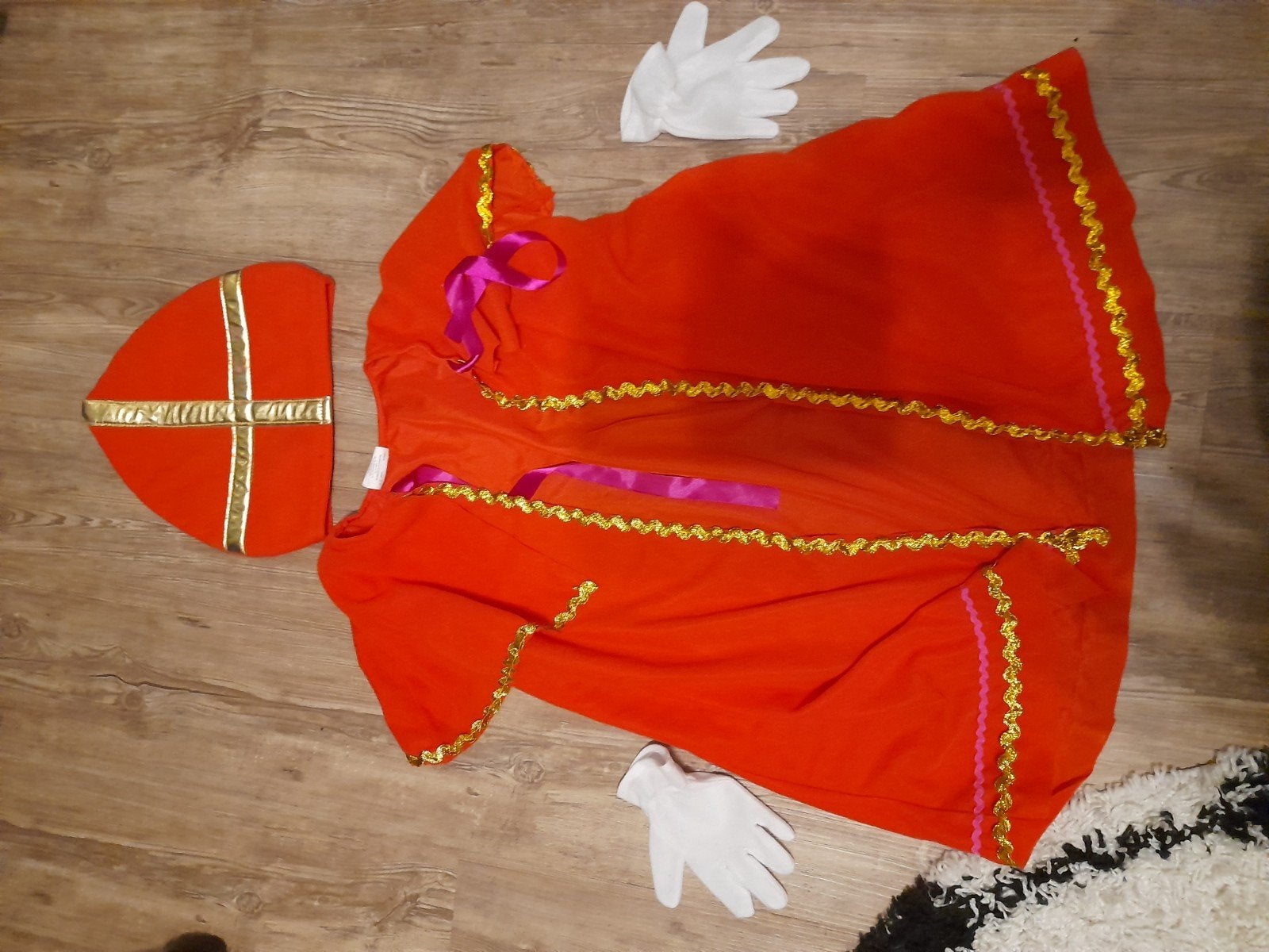 Sinterklaas Kostuum met Mijter en Handschoenen, Ophalen of Verzenden, Gebruikt, Pak of Jurk