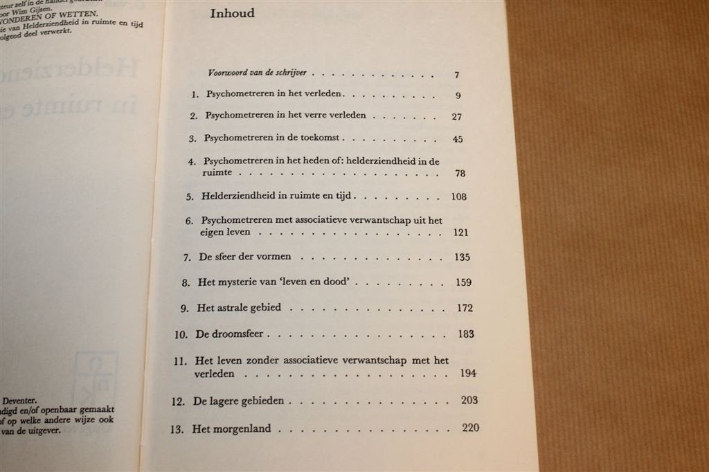 Helderziendheid in Ruimte en Tijd — Van der Zeeuw [1972], Ophalen of Verzenden, Gelezen, Overige onderwerpen, Achtergrond en Informatie