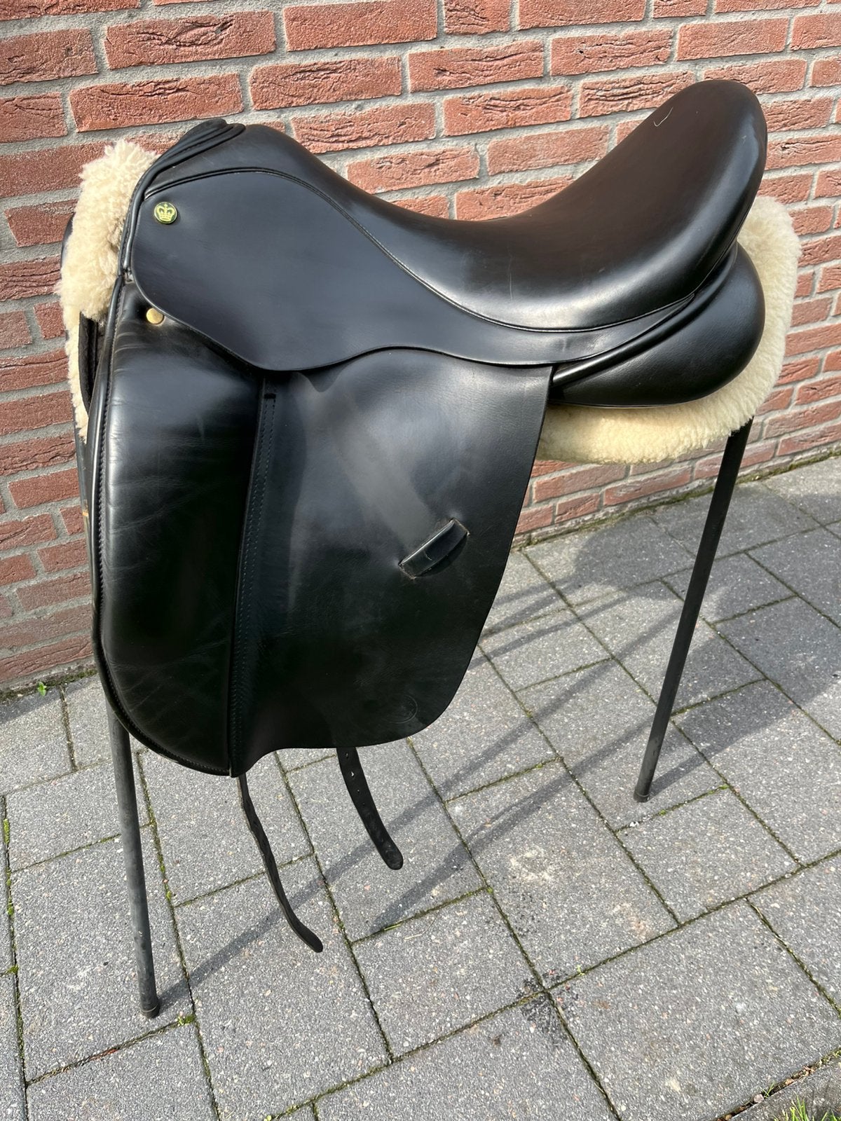 Ideal suzannah 18 inch medium wijde boom dressuurzadel, Dieren en Toebehoren, Paarden en Pony's | Zadels, Dressuur, ., Ophalen of Verzenden