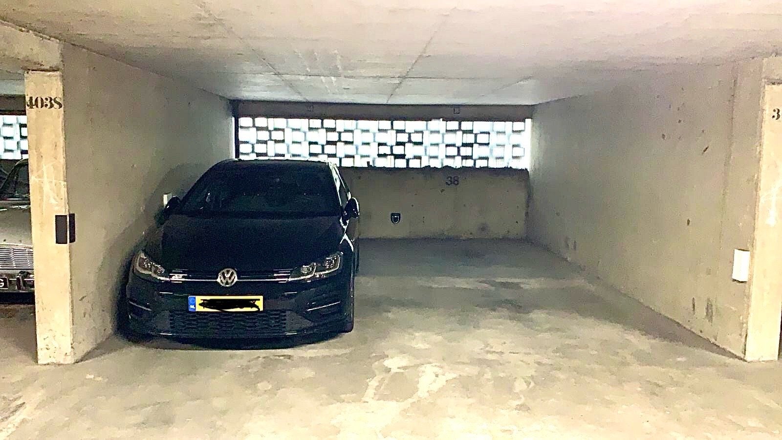 Drive-in te huur garage, Zoetermeer nabij A12, 24/7, Zuid-Holland