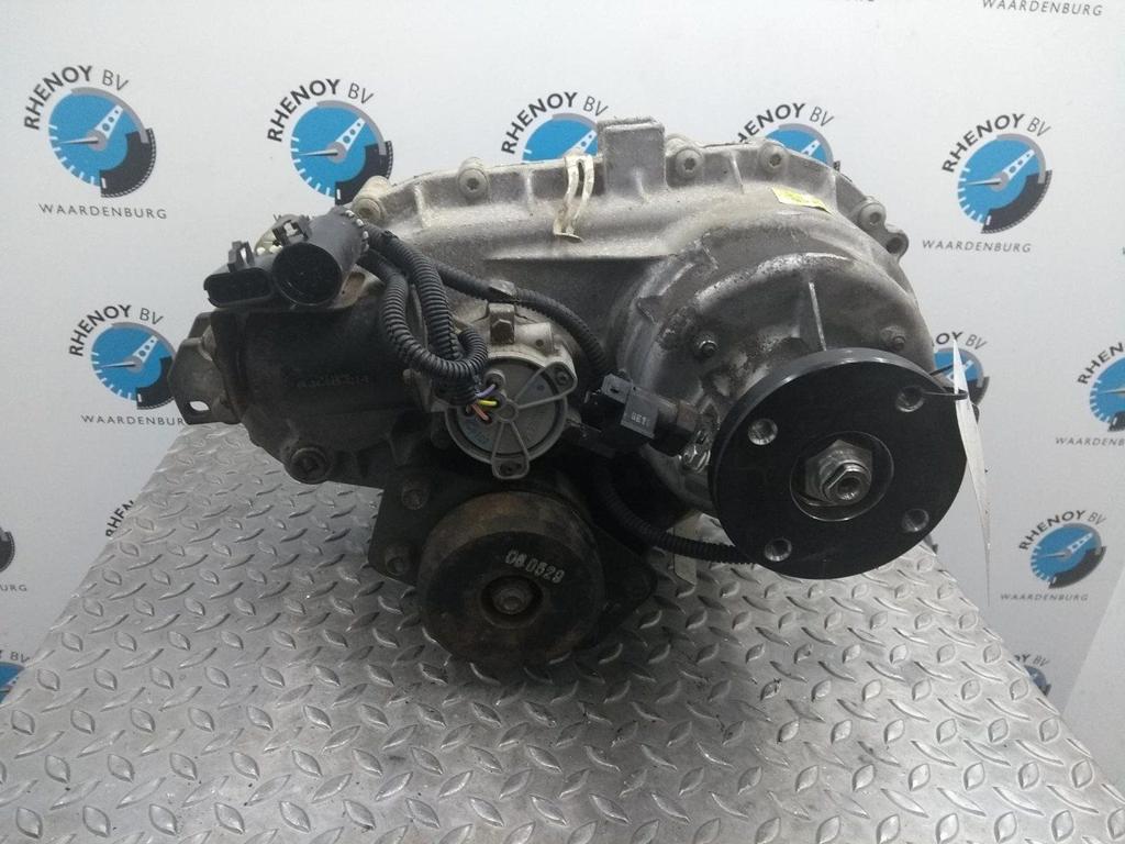 HYUNDAI TERRACAN TUSSENBAK 2006, Ophalen of Verzenden, Gebruikt, Stiba lid