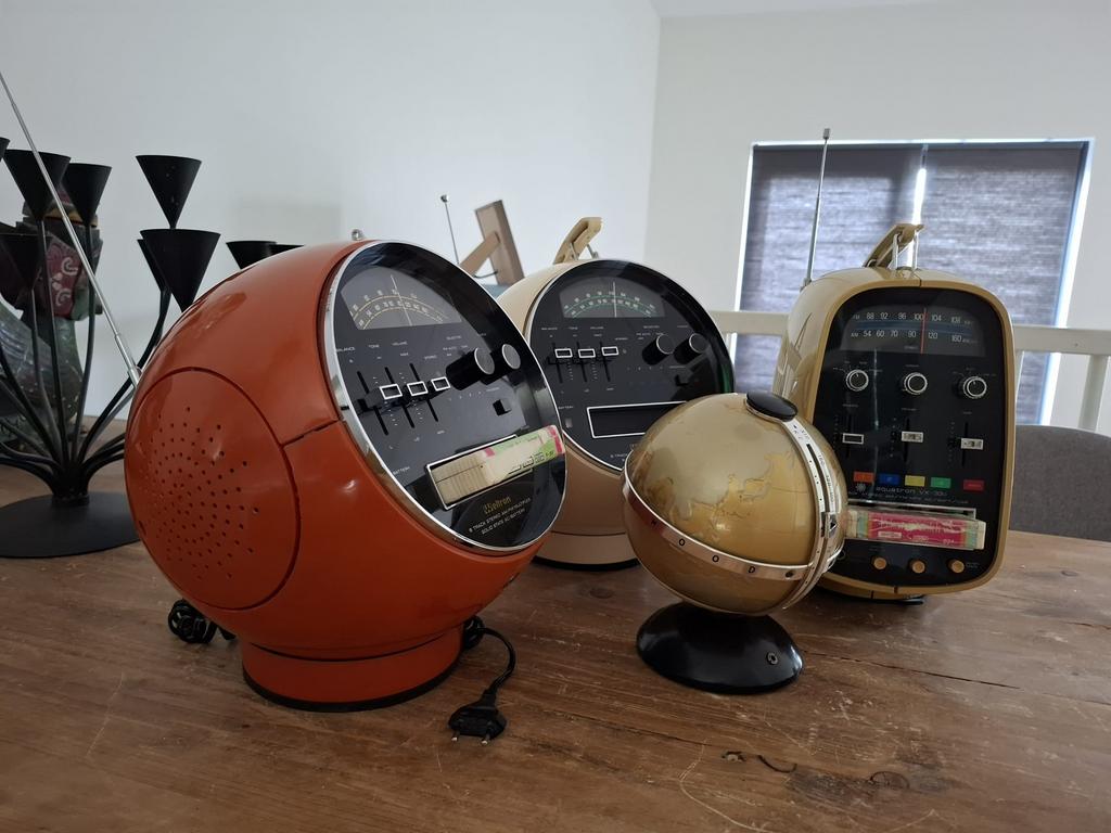 SPACE AGE VINTAGE WELTRON 8-TRACK RADIO WERKEND WITTE KLEUR, Ophalen of Verzenden