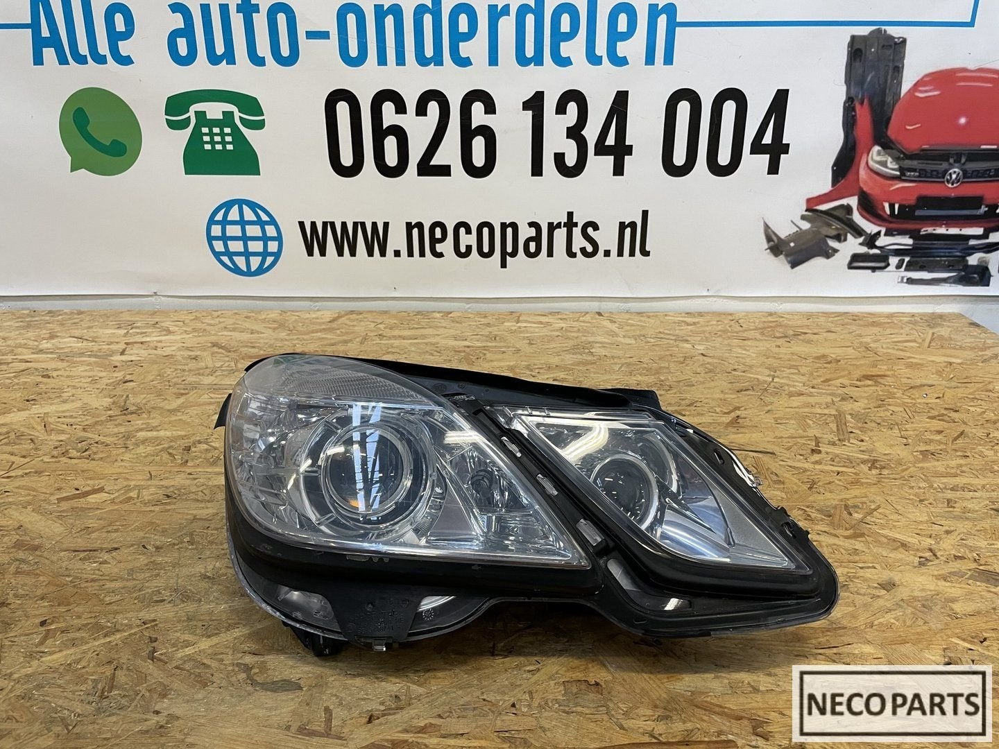 W212 A212 S212 XENON KOPLAMP RECHTS ORIGINEEL, Auto-onderdelen, -, -, -
